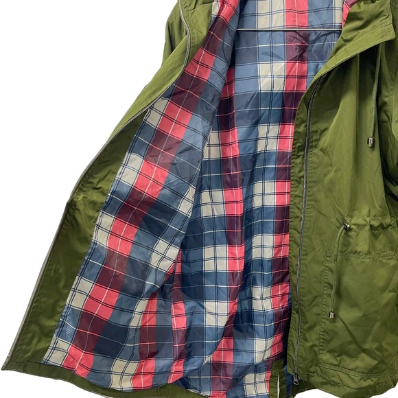 Time and Tru | Green Windbreaker Jacket‎ - Picture 2 of 6